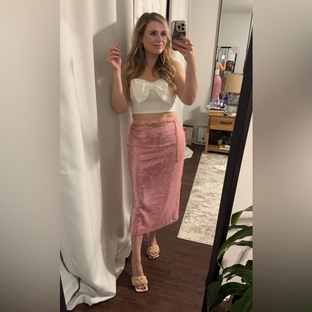 Bubblegum Pink Sequin Skirt - Picture 3 of 6